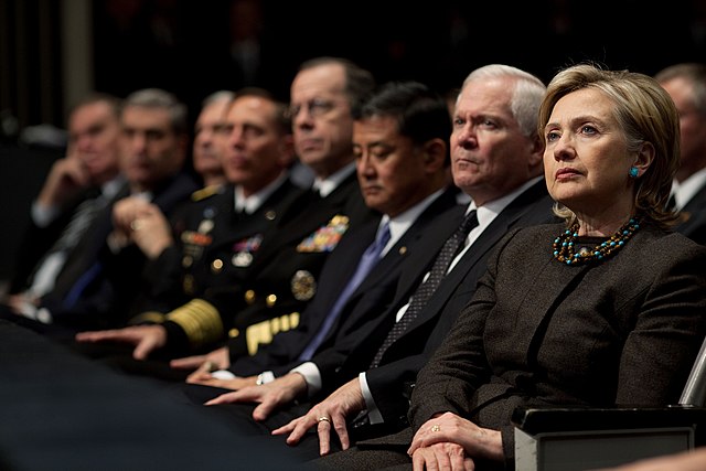 US Army General David Petraeus (Ret) Goes To Bilderberg Conference To Work In Secret